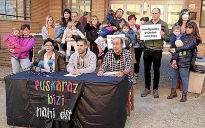 Txibiteri bilera eskatu diote Mendigorriko D ereduko gurasoek