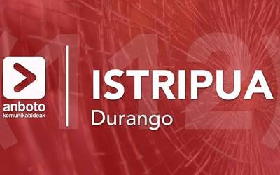 Furgoneta batek oinezko bat harrapatu du Durangoko Alluitz kalean