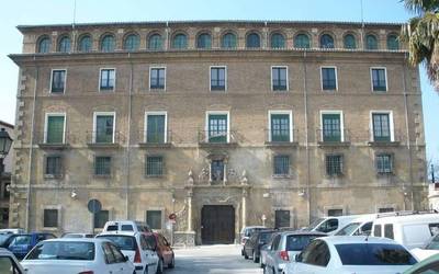 Iruñeko artzapezpikuak dio sexu gehiegikeriak "gizarte gaitz bat" direla, "ez Elizarena soilik"