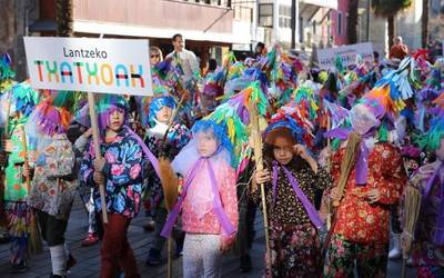 Giro paregabean, Euskal Inauteriak ospatu dituzte Aranzadi ikastolan