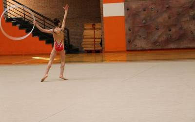 Gimnastika Erritmikoko Euskadiko Bakarkako Txapelketa jokatu dute Azpeitian