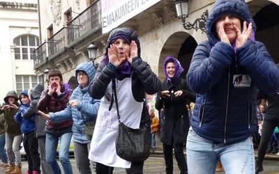 Martxanterak: "Ozen eta argi diogu jendarte eredu hau ez dela bizigarria gehienontzat"