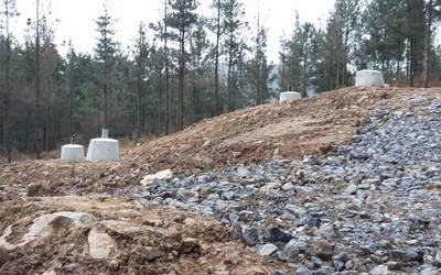 Zornotzako Arkotxa-Bediaga auzoaren inguruan goi-tentsioko linearen lanak hasi dituztela salatu du EH Bilduk