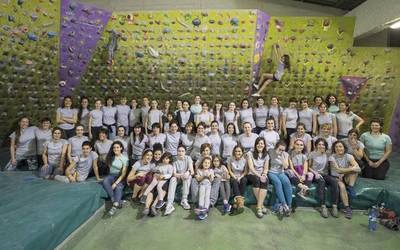 "Climbing girl-party", gero eta gazteago