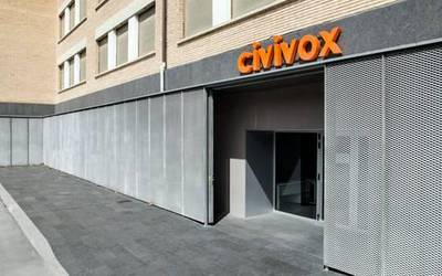 Haur eskolak, Civivox, GaIarre antzokia eta kirol zentroak itxi ditu Iruñeko Udalak