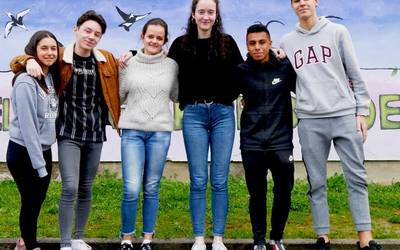 European Youth Parliament ekimenean parte hartu dute Laudio Institutuko 6 ikaslek