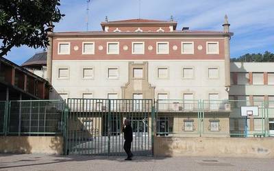 Aiaraldeko ikastetxe arabar guztiak ixteko agindu du Jaurlaritzak, koronabirusagatik
