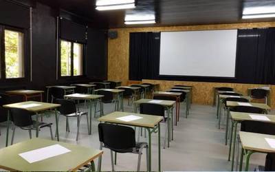 Nafarroako Gobernuak ikastetxe guztien jarduera bertan behera utzi du