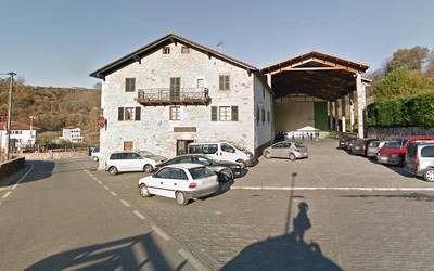 Donamariako Udalak gutxienez ondoko hamabortz egunetan ateak itxita lan egitea erabaki du