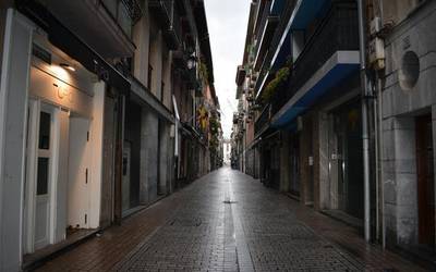 Taberna eta soziedade batzuk ere itxita izango dira bihartik aurrera