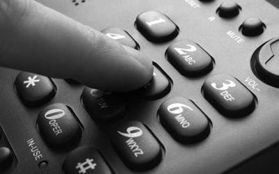 Dituzten beharrak ezagutzeko eta baliabideak eskaintzeko, 70 urtetik gorako herritarrei telefonoz deituko die udalak