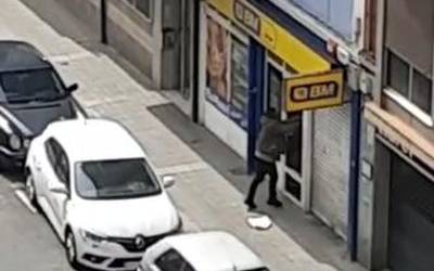 Gizon bat identifikatu dute Itzubaltzeta/Romon, auzoko supermerkatu batean lapurtzeagatik