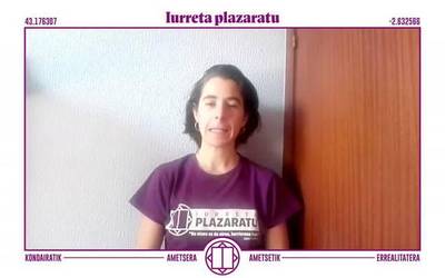 [BIDEOA] Plazaraturen kamisetagaz argazkia ateratzeko gonbidapena bertsotan
