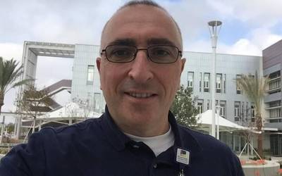 «Osasun sistema aldatzen ez bada sistema publikoak gainezka eginen du»