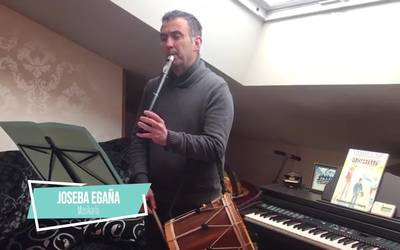 Joseba Egaña musikaria, etxetik mundura