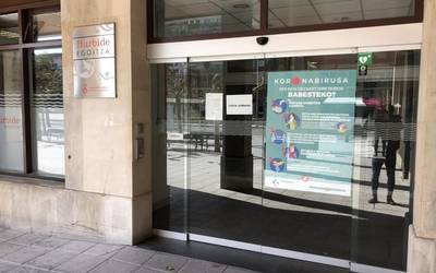 Koronabirusak kutsatutako adineko bat hil da Iturbide egoitzan, dagoeneko hirugarrena