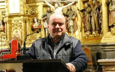 Luis Mari Paredero: "Lehengo pentsaerara itzuli da Eliza"