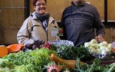 Bihar, baserriko produktuak merkatu-plazan