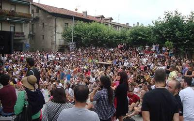 Udalak festen inguruko parte hartze prozesua martxan jarri du