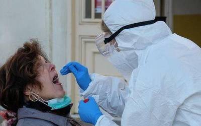 Nafarroan 117 positibo berri atzeman dituzte azken orduetan eta 8 hildako gehiago zenbatu