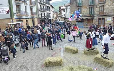 Asteburuan, Alde Zaharreko Euskal festak