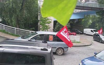 Langileen eskubideen defentsan, auto karabana egin du LAB sindikatuak