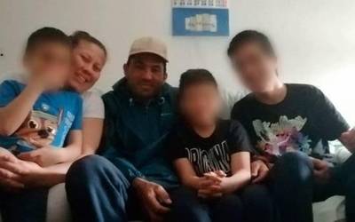 Hiru adingabeko familia kale gorrian utzi du Gasteizko Udalak pandemia betean