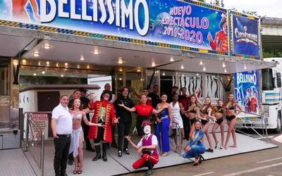 Il Circo Italiano-ko kideak Salbatoren geldi