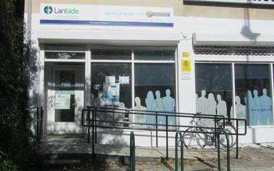 Ekainaren 1ean zabalduko dituzte Lanbideren bulegoak