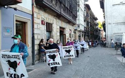 Aspaldiko partez 'enkartelada' egin zuten atzo, segurtasun neurriak hartuta