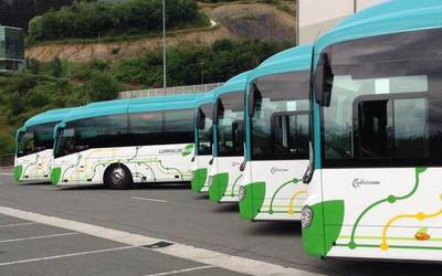 Autobus zerbitzuak gehituko ditu gaurtik aurrera Lurraldebusek linea guztietan