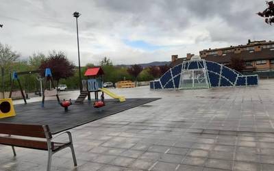 Zornotzako haurren parkeak ireki dituzte gaur
