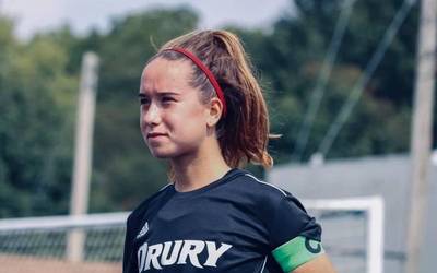 «Lanak eta futbolak balantza perfektua sortzen dute nire bizitzan»