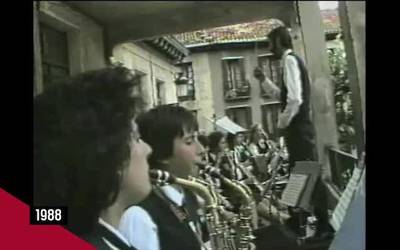 Musika eta sokamuturra 80. hamarkadako sanpedroetan