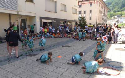 Hamabost gazte arituko dira uztaileko zaintza zerbitzuan