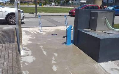 Bizikletak garbitzeko gune bat sortu du Orioko Udalak autopista azpian