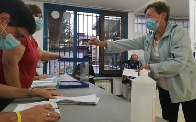 %1,3 egin du behera parte-hartzeak 12:00ak bitartean