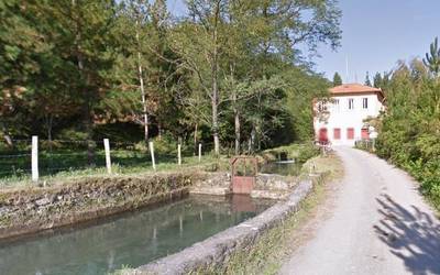 Uraren eta erroten garrantzia ezagutzeko ibilbidea egingo dute Arrierrekatik