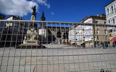 Basamortu bihurtu da Andre Maria Zuriaren Plaza