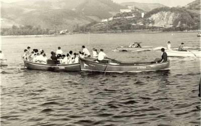 Ibilgailu anfibio bat Zumaian, 1960ko hamarkadan