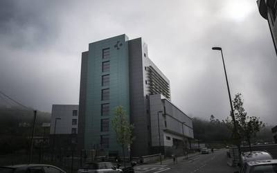 Algortako Bikain jatetxeko berragerraldiari lotutako 1.020 PCR egingo dituzte atzo eta gaur artean