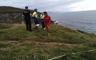 Gizon bat labarrera jausi da Barrikan, eta helikopteroz eroan dute bertatik