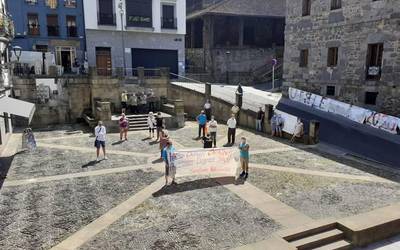 Pentsio publiko duinen aldeko protestak bueltan