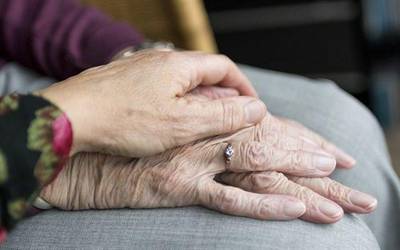 Alzheimerraren Mundu Eguna martxa birtual batekin ospatuko dute