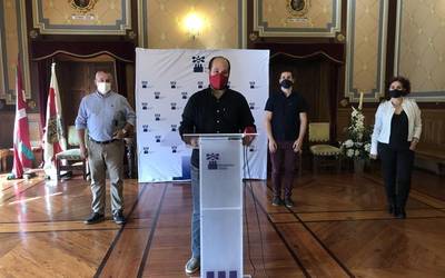 Udala berrantolatu dute, "bergararren gaur egungo beharrei hobeto erantzuteko"