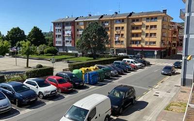 Ertzaintzak tabernari bat atxilotu du Abadiñon, “autoritatearen aurkako delitua” egitea leporatuta