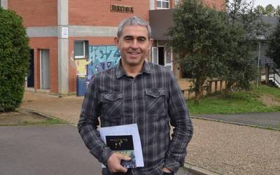"Hezkuntza terrazen pare kokatu dute; ez  da lehentasuna"