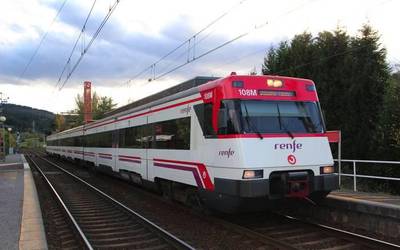 CGT sindikatuak lanuzteak deitu ditu gaurtik aurrera ADIFen, eta tren zerbitzuan eragingo dute