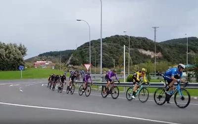 Zumaiatik pasa da Espainiako Txirrindulari Itzuliko lehen etapa
