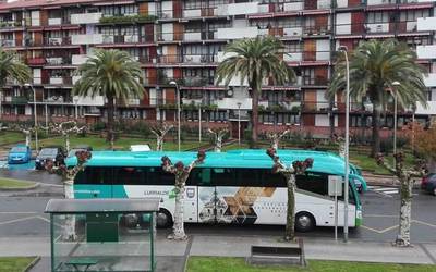 Espainiako Vueltak aldaketak eragingo ditu autobus zerbitzuetan